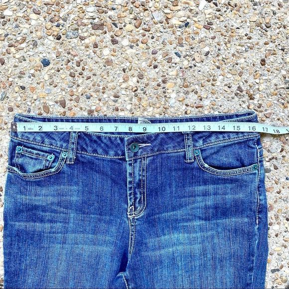 VTG Harold’s Lion Boot Cut Embroidered Jeans 10 - Picture 4 of 12